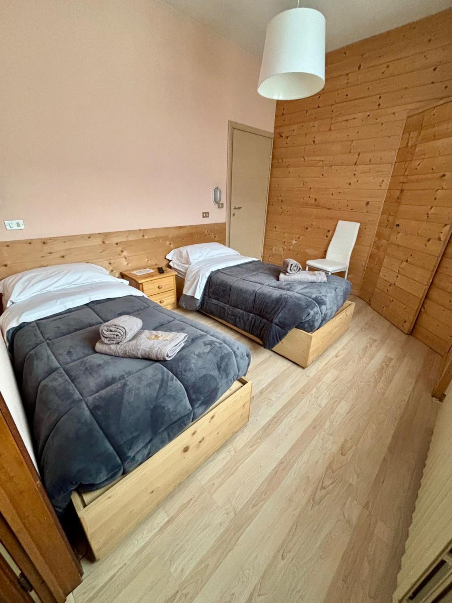 Albergo Baffo Chiuro Luaran gambar
